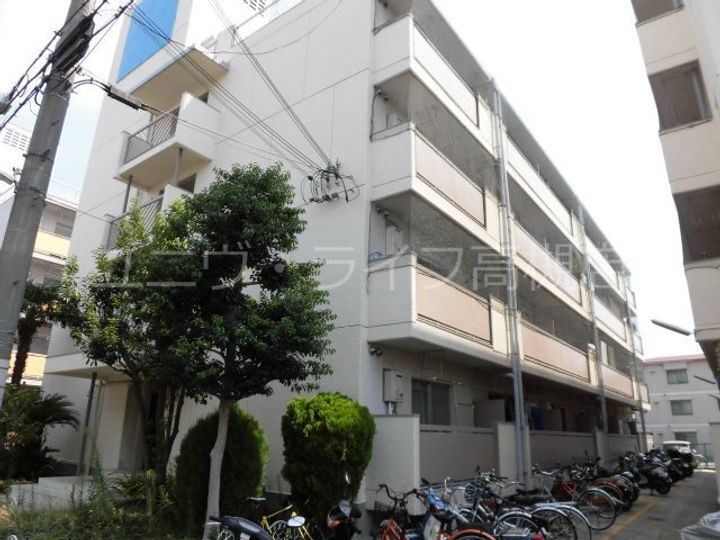 大阪府茨木市橋の内１丁目 築52年 4階建