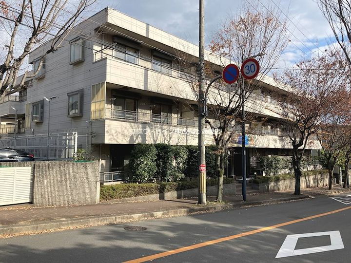 大阪府高槻市奈佐原２丁目 賃貸マンション