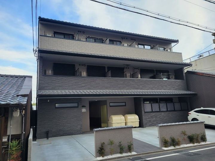 フラッティ有馬町 3階建