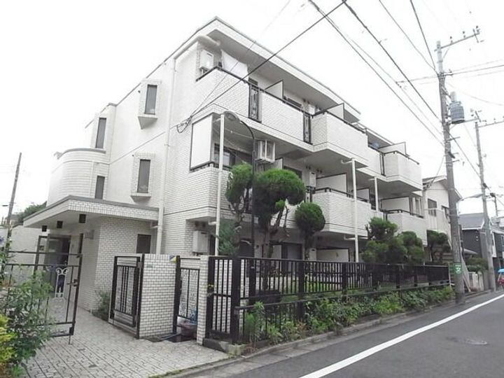 東京都豊島区長崎４丁目 3階建 築41年8ヶ月