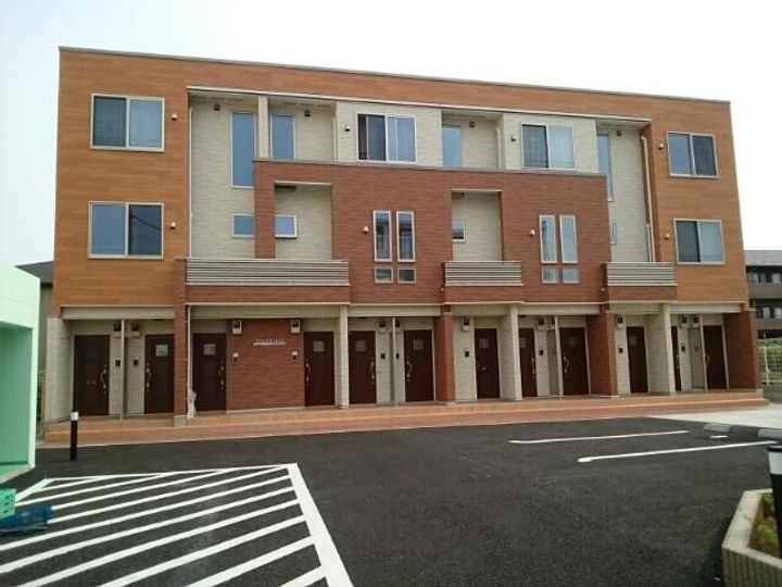 東京都練馬区向山４丁目 3階建 築6年10ヶ月