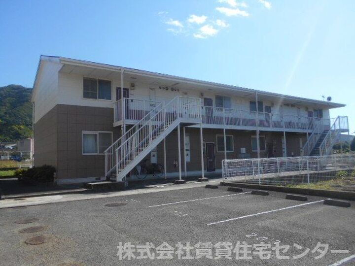 カンフォートＨＩＲＡＯＫＡ 2階建