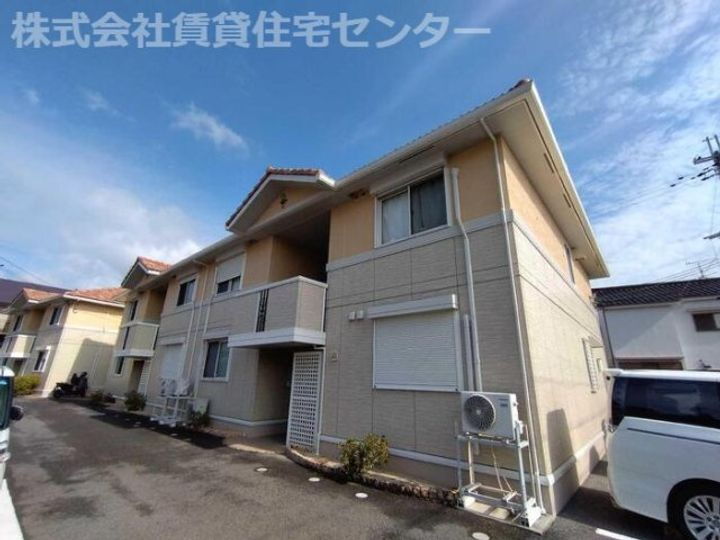 メゾン　フローラ　Ａ棟 2階建