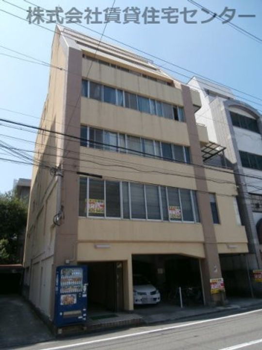 和歌山県和歌山市十二番丁 賃貸マンション