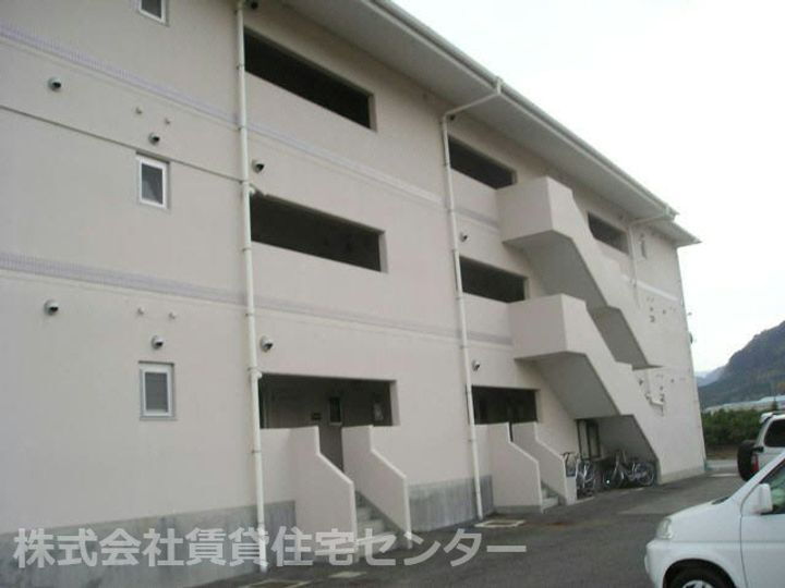 Ｈｏｕｓｅ　Ｔｅｎｍａ 3階建