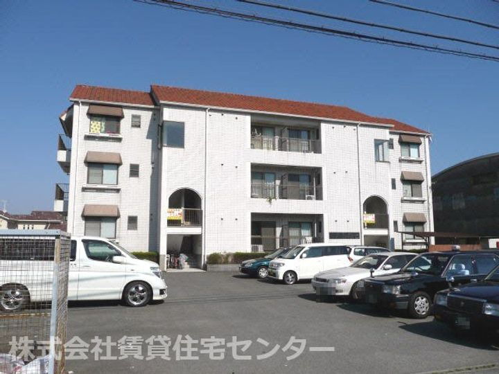 ルネみなと 3階建