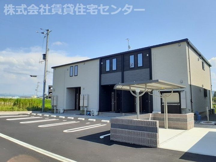 和歌山県岩出市山 2階建 