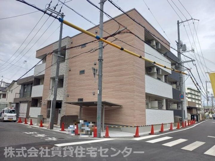 和歌山県和歌山市吹屋町５丁目 3階建 