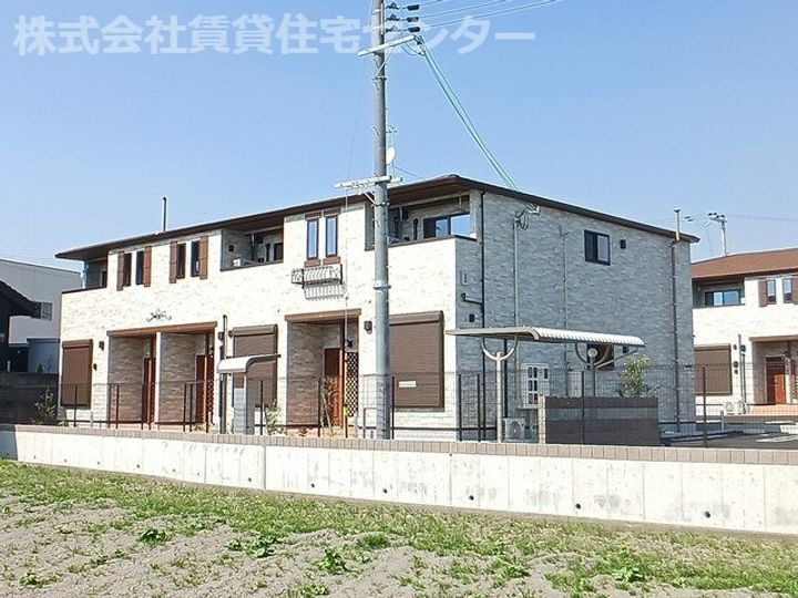 和歌山県岩出市尼ケ辻 2階建 