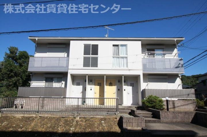 和歌山県紀の川市貴志川町岸宮 2階建