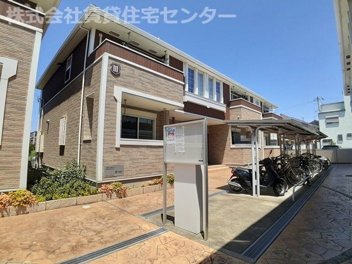 和歌山県和歌山市中之島 2階建