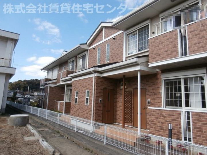 和歌山県和歌山市相坂 2階建 築19年6ヶ月