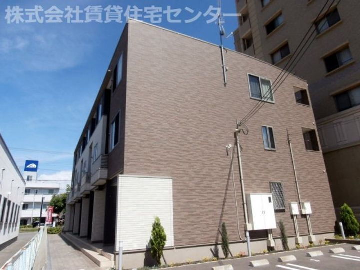 コンフォルトくろだ 3階建