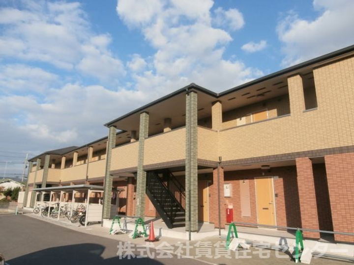 和歌山県和歌山市新在家 築15年3ヶ月 2階建