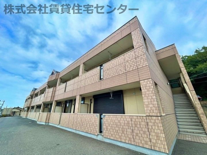 和歌山県和歌山市鳴神 賃貸アパート