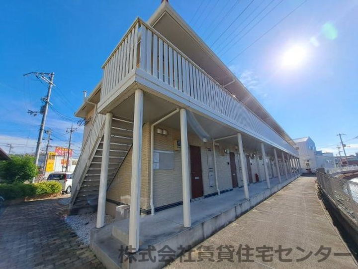 和歌山県和歌山市鳴神 賃貸アパート