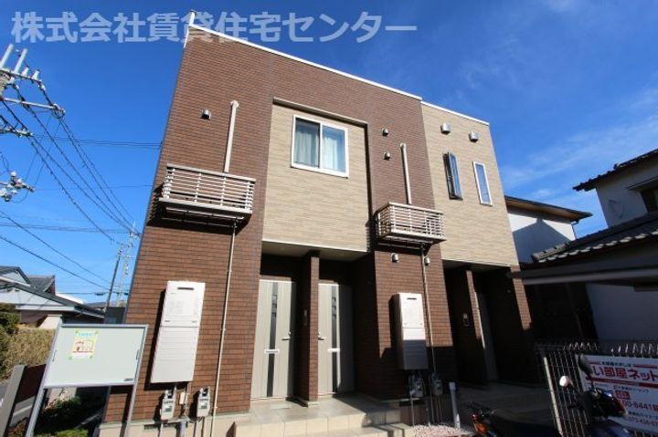 和歌山県和歌山市梶取 築7年10ヶ月 2階建