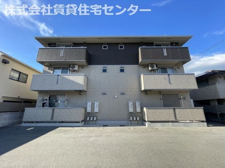 和歌山県和歌山市北新博労町 築7年1ヶ月 3階建