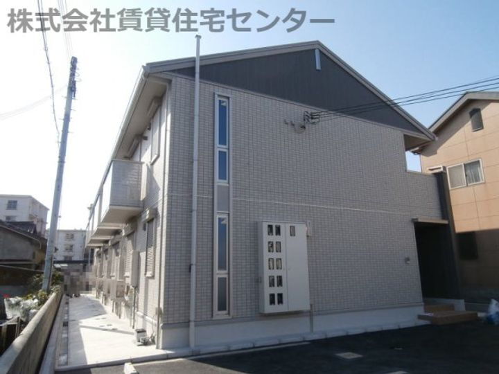 和歌山県和歌山市中之島 築9年1ヶ月 2階建