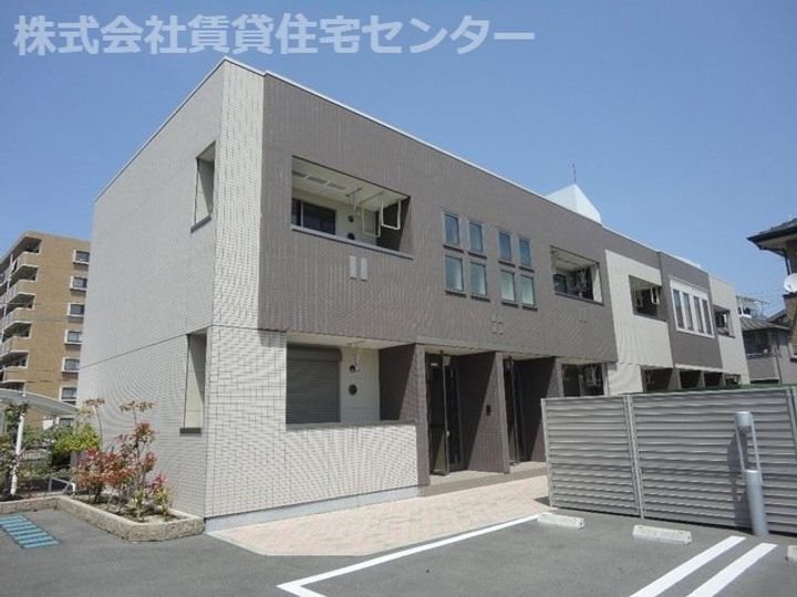 和歌山県和歌山市黒田 築11年11ヶ月 2階建