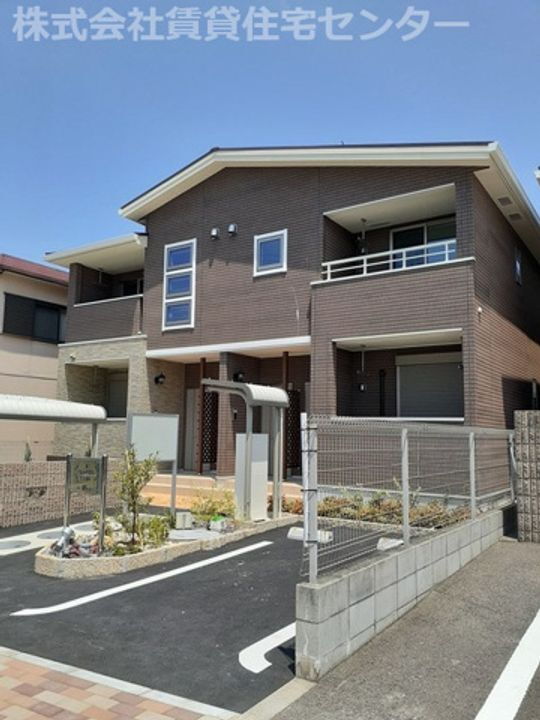 和歌山県和歌山市北島 築3年5ヶ月 2階建