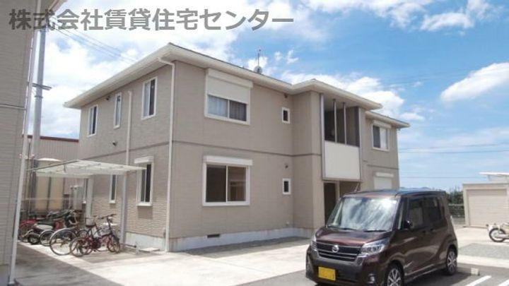 和歌山県紀の川市尾崎 2階建 築13年1ヶ月