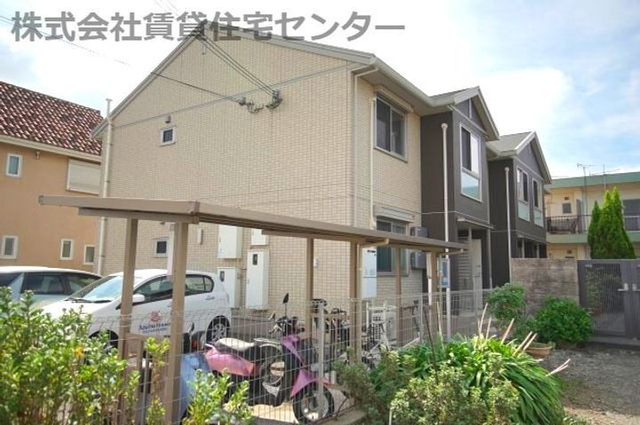 和歌山県和歌山市狐島 2階建 築13年1ヶ月