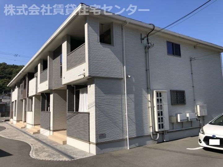 和歌山県和歌山市西浜 築4年12ヶ月 2階建