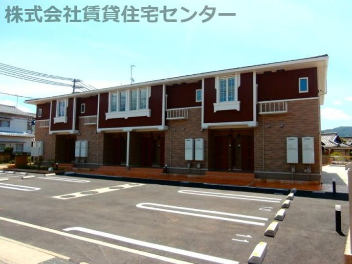 和歌山県和歌山市布施屋 2階建 築10年