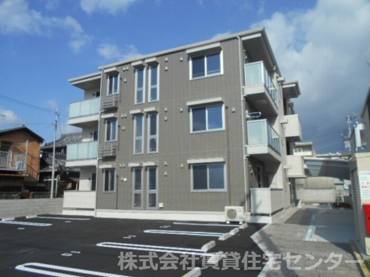 和歌山県和歌山市手平３丁目 賃貸アパート