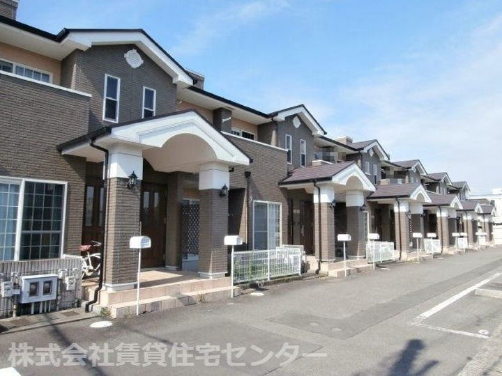 和歌山県岩出市森 2階建 築23年