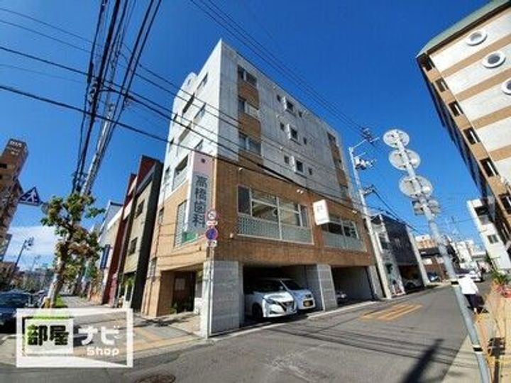 香川県高松市塩上町１丁目 6階建 築24年1ヶ月
