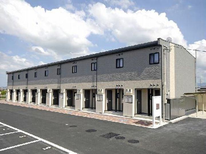 香川県善通寺市原田町 2階建 築17年11ヶ月