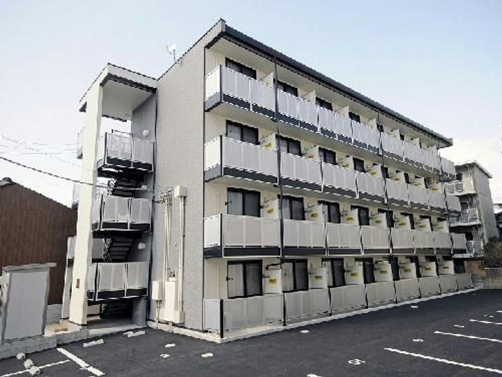 香川県高松市松島町２丁目 4階建 築16年4ヶ月