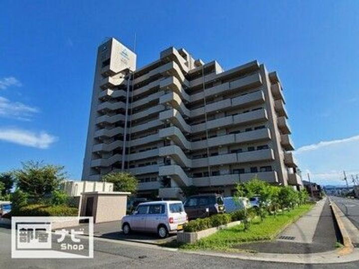 香川県高松市木太町 10階建