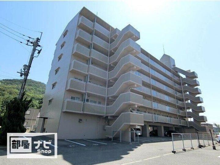 香川県綾歌郡宇多津町浜六番丁 7階建 築31年5ヶ月