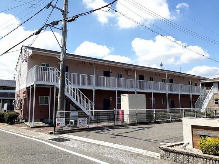 香川県高松市勅使町 2階建