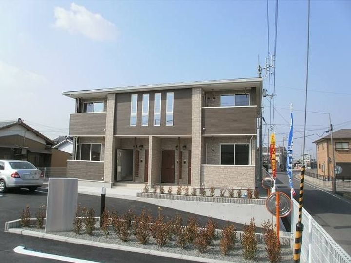 香川県仲多度郡まんのう町吉野下 2階建 築14年5ヶ月