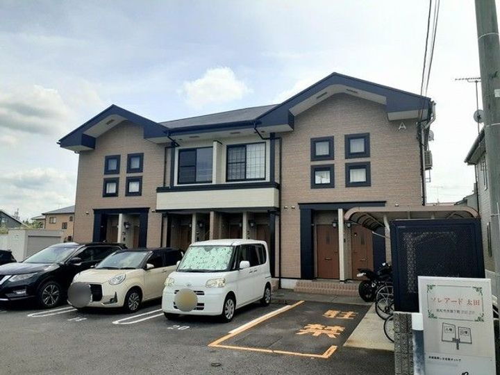 香川県高松市太田下町 2階建