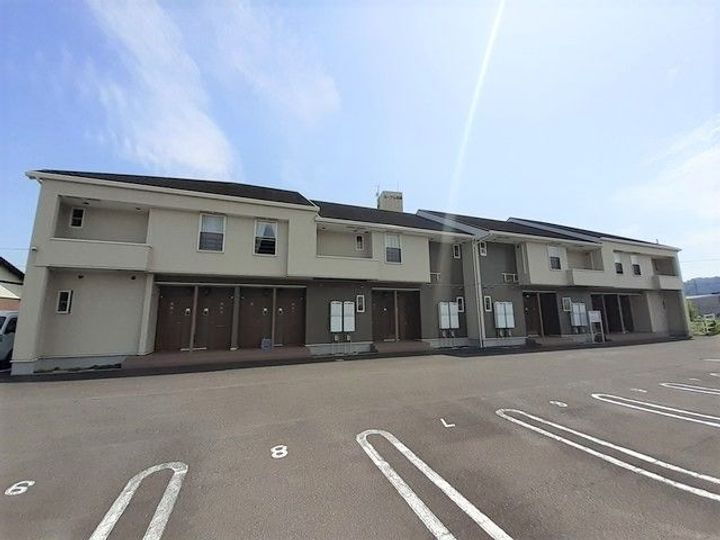 香川県さぬき市志度 2階建 築16年4ヶ月