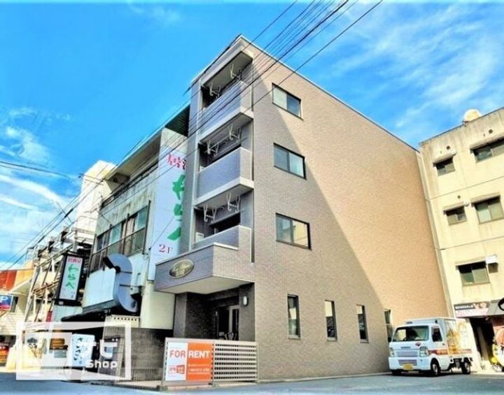 香川県高松市西内町 4階建