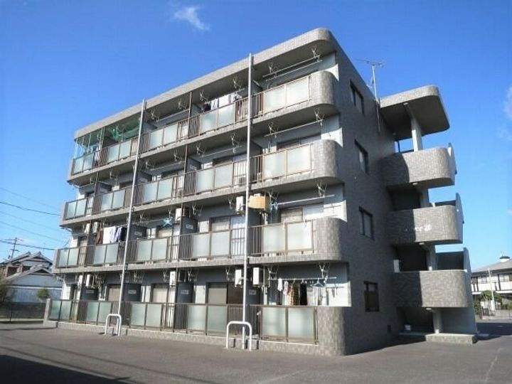 香川県丸亀市郡家町 4階建 築22年5ヶ月