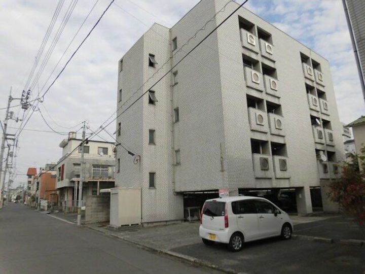 香川県高松市松福町１丁目 5階建 築52年7ヶ月