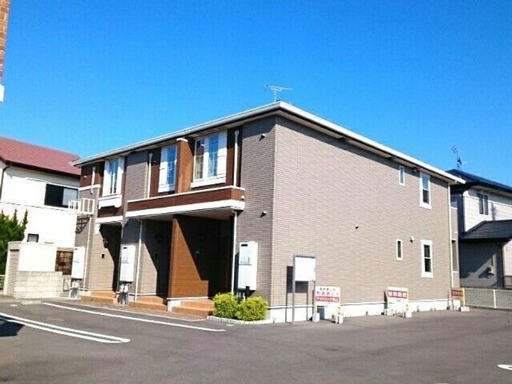 香川県丸亀市山北町 2階建