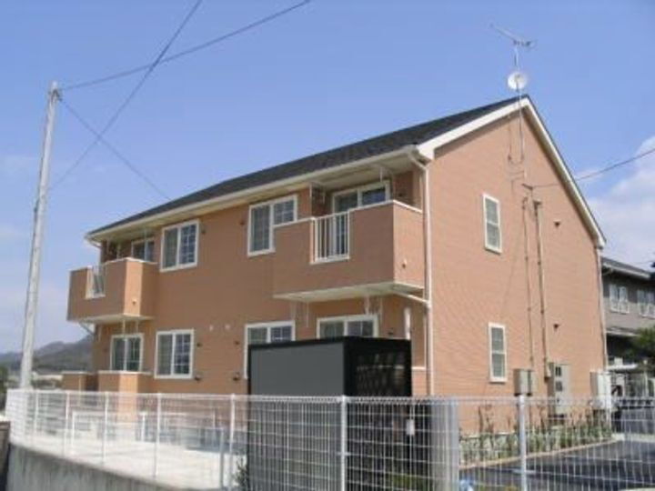 香川県綾歌郡綾川町陶 2階建