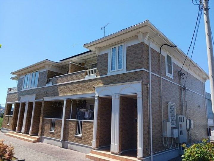 愛媛県四国中央市豊岡町長田 2階建 築19年6ヶ月
