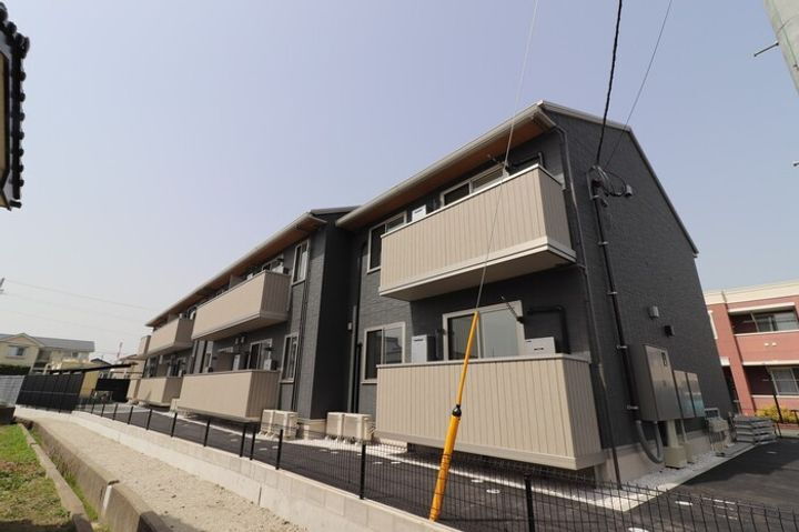 徳島県板野郡北島町江尻字宮ノ本 2階建 