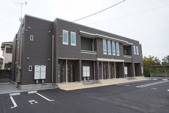 香川県高松市高松町 2階建 築8年10ヶ月