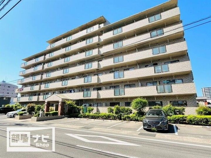 香川県高松市三条町 7階建