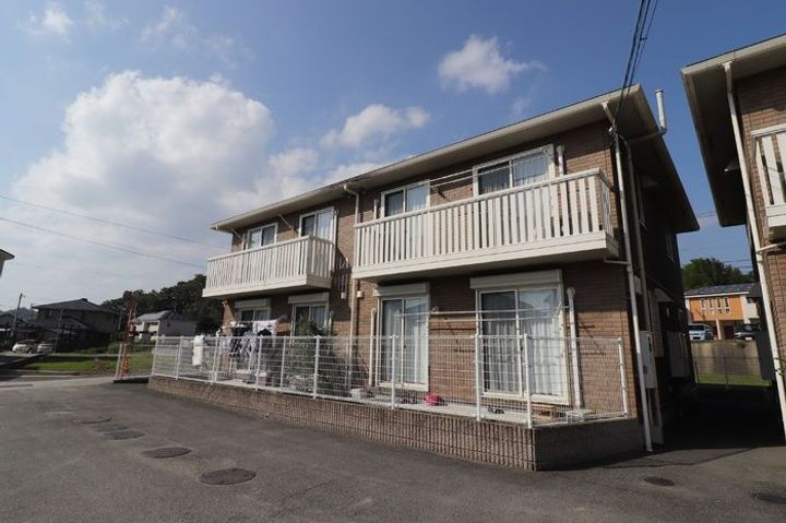 徳島県板野郡板野町犬伏字大坪 2階建 築16年
